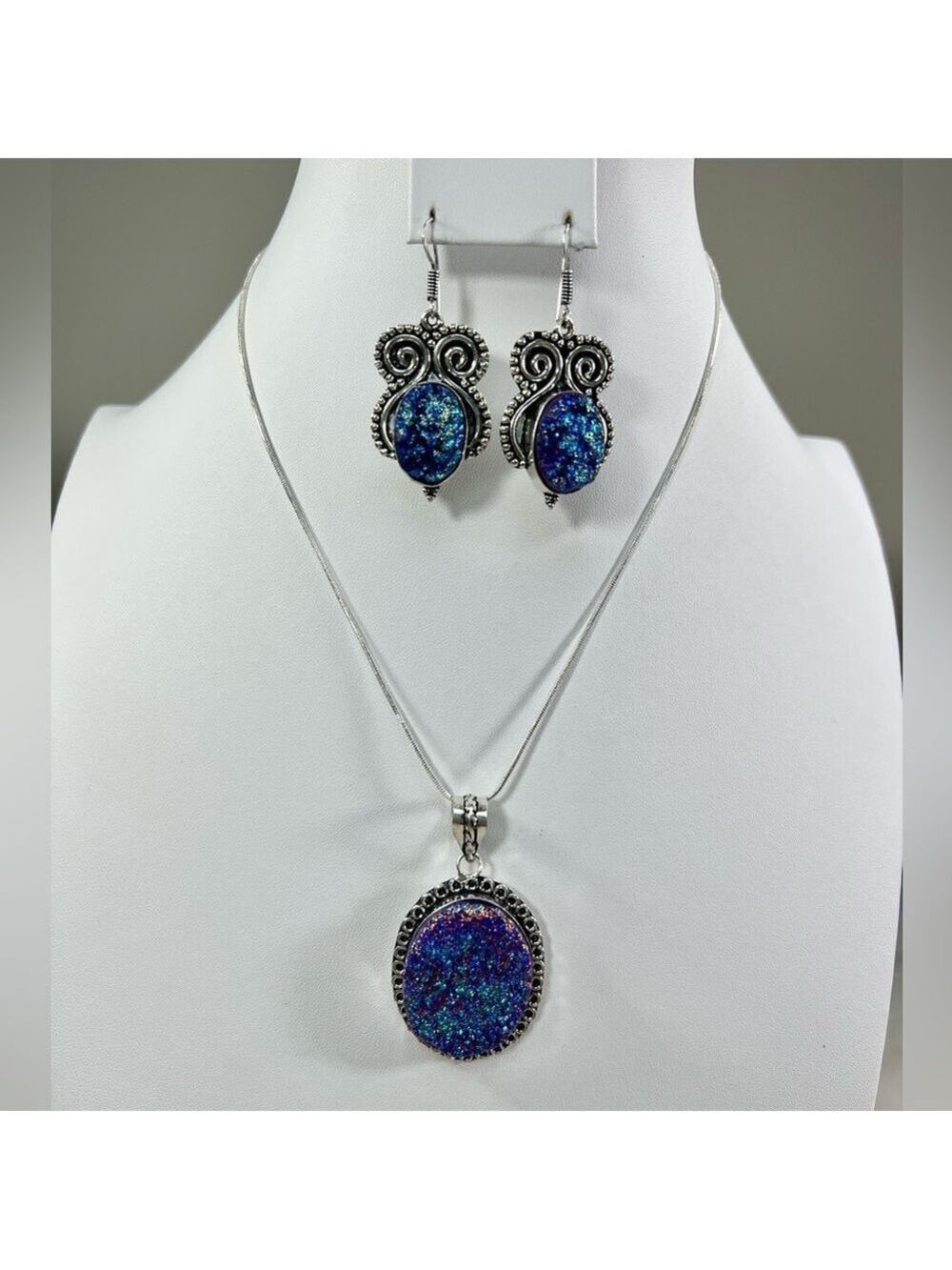 Titanium Druzy 925 Pendant & Earrings Set - Picture 3 of 15